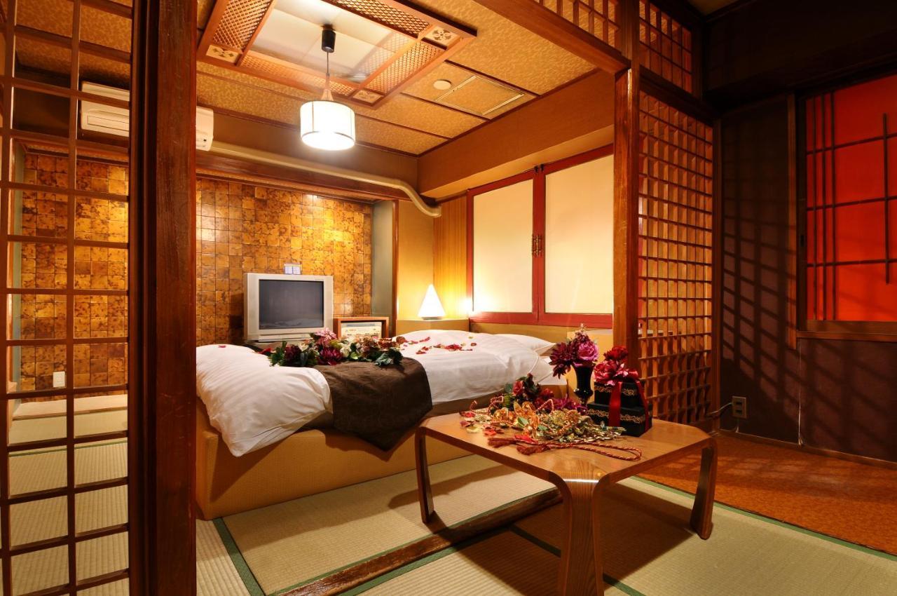 Hôtel Namba Alpha (Adults Only) à Ōsaka Extérieur photo