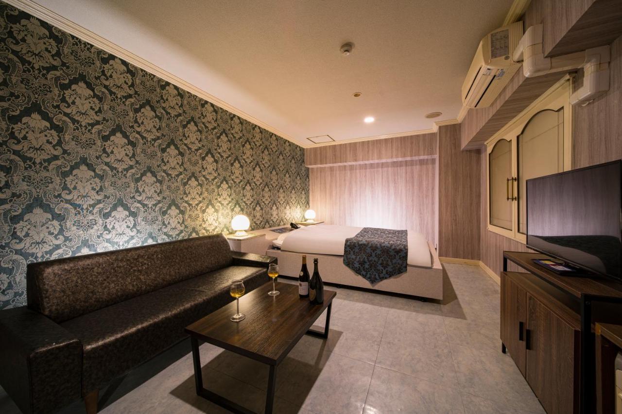Hôtel Namba Alpha (Adults Only) à Ōsaka Extérieur photo